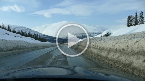 Innhavet – Mosjøen Bei 01:35 eine Megapfütze.