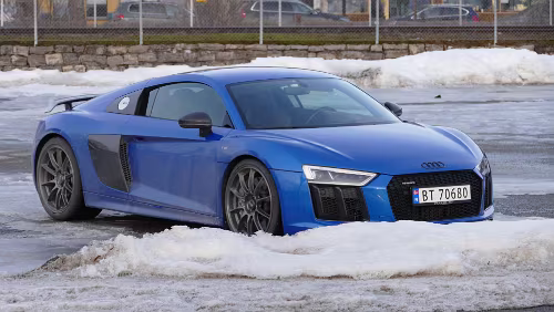 Trondheim – Hamar Wow, was eine Rakete. Ein „V10“ Modell. In Deutschland geht das Gefährt für schlappe 216.300,00 EUR über den Ladentisch. Das Ding fährt drei Mal so schnell wie...