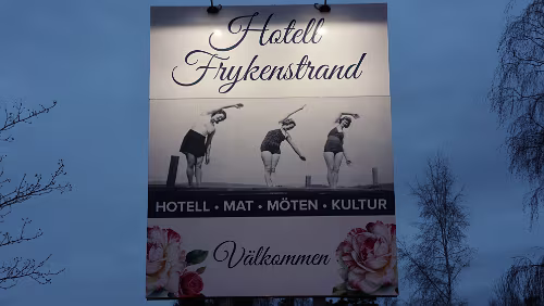 Helsingør – – Helsingborg – Sunne Am Hotel in Sunne, alles grün.