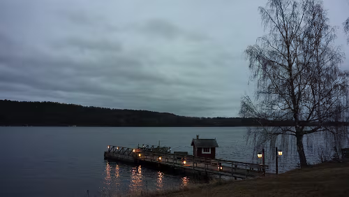 Helsingør – – Helsingborg – Sunne Am Hotel in Sunne, alles grün.