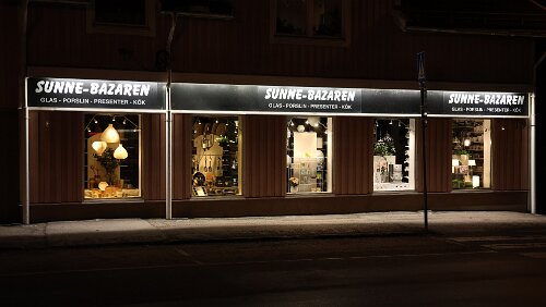 Sunne Sunne by night.