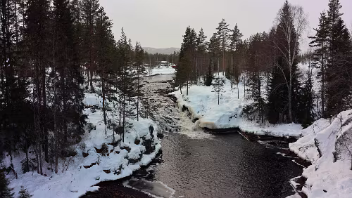 Sunne – Östersund Der Noppikoski vattenfall.