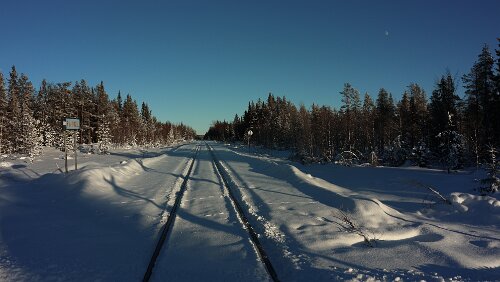 Östersund – Vuollerim Haltestelle Fiandberg der Inlandsbanan.