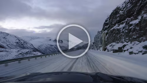 Vuollerim – Tromsø Beeindruckende Bergkulisse.