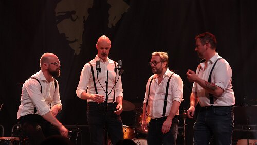 Longyearbyen Das Vorspiel.