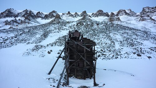 Longyearbyen Langsam verfällt alles.