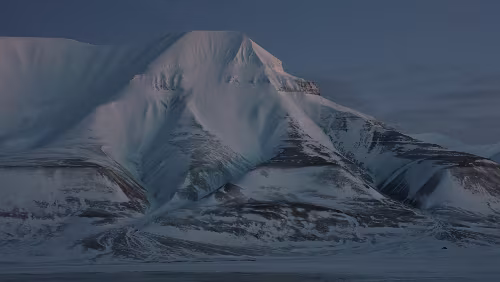 Longyearbyen Das Hiorthfjellet, höchster Punkt 926 ü.d.M.