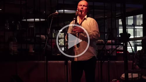 Longyearbyen Jazzlunsj med Bendik Hofseth og Sidiki Kamara.