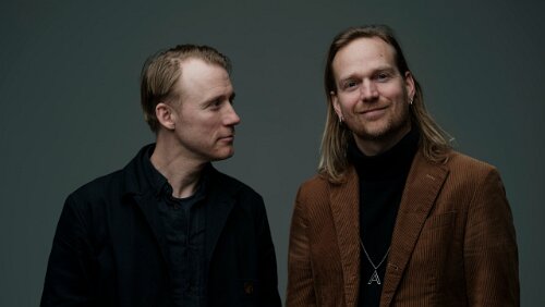 PolarJazz 2023 Lørdag 4. februar | 17:00 | Harr og Hartberg | Gruvelageret Harr og Hartberg består av skuespiller Thorbjørn Harr og Aslak Hartberg fra Klovner i kamp. I 2015...