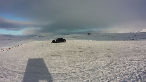 Seyðisfjörður – Mývatn Der Parkplatz steht mir komplett zur Verfügung.