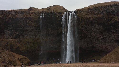 Reykjavík – Vík í Mýrdal Am Seljalandsfoss.