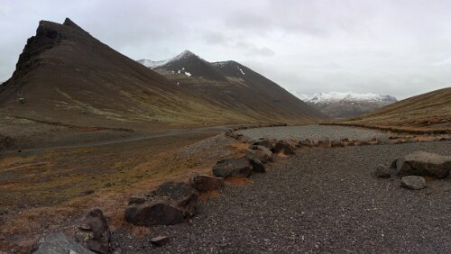 Höfn í Hornafirði – Egilsstaðir Aussichtspunkt Vestrahorn am „Almannaskarð“ der alten Passtraße an der Ringstraße. Panorama