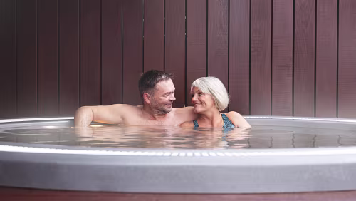 Einrichtungen Hot tubs