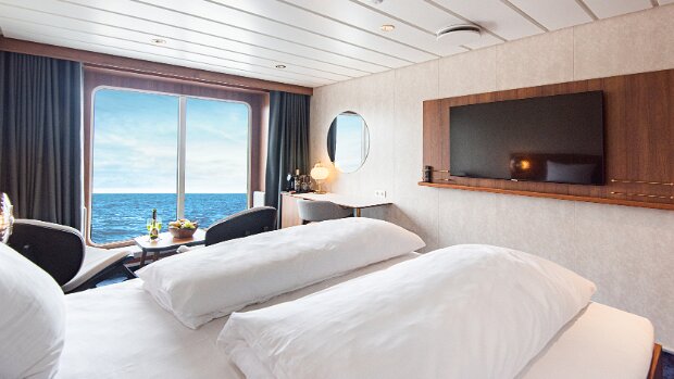 Kabinen Gebucht habe ich „2-Bett-Außenkabine“. Folgende Klassen gibt es. Die Preise wurden erhoben am 24.10.2023 für eine Fahrt...