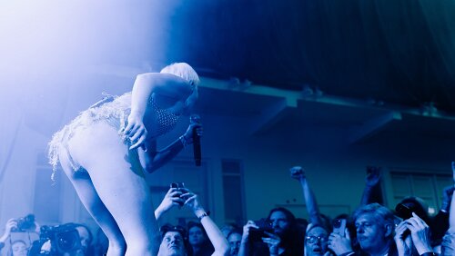 03.11.2022 amyl--the-sniffers--art-museum