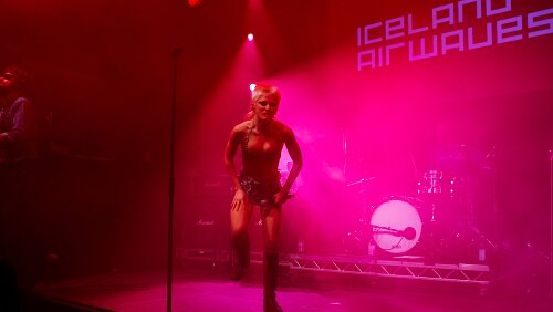 03.11.2022 amyl--the-sniffers--art-museum