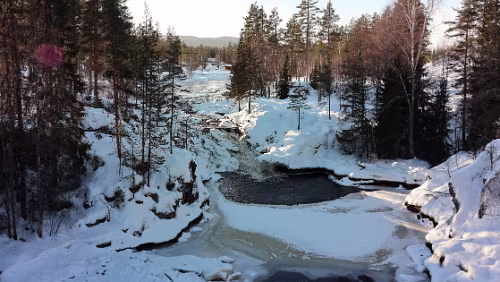 Sunne – Östersund Der Noppikoski Wasserfall.