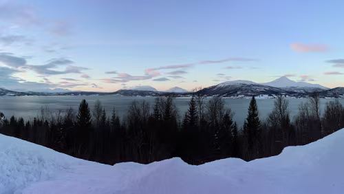 Tromsø – Skarberget – – Bognes – Bodø Am Rastplatz „ Aspenes “. Panorama