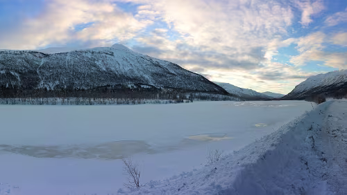 Tromsø – Skarberget – – Bognes – Bodø Am „Barduelva“. Panorama