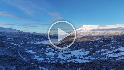 Tromsø – Skarberget – – Bognes – Bodø Am Gratangsfjellet.