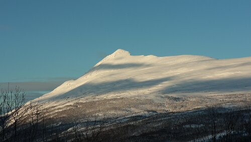 Tromsø – Skarberget – – Bognes – Bodø Am Gratangsfjellet.
