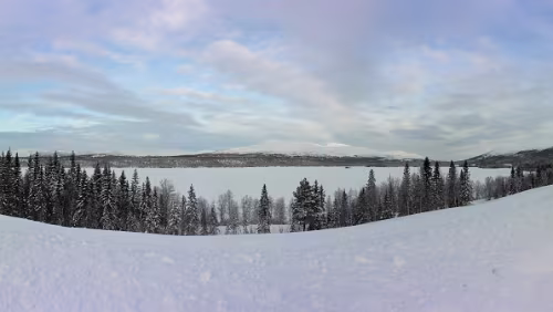 Mosjøen – Trondheim Am Øvre Svenningvatn. Panorama