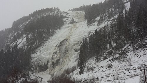 Haukeli – Kristiansand – – Hirtshals – Aarhus Der „ Reiårsfossen “.