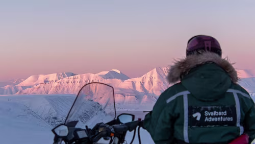 Snowmobile Safari to Grønfjorden Snowmobile Safari to Grønfjorden