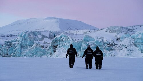 Snowmobile Safari to the East Coast Snowmobile Safari to the East Coast