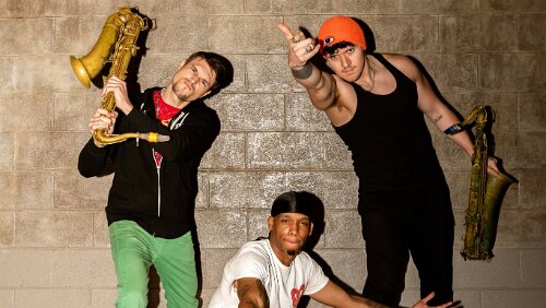 PolarJazz 2024 Lørdag 3. februar | 22:30 | Moon Hooch | Kulturhuset Lørdag kveld entrer Moon Hooch Kulturhuset. Dette er et band man ikke bør gå glipp av. Gjetord gikk etter...