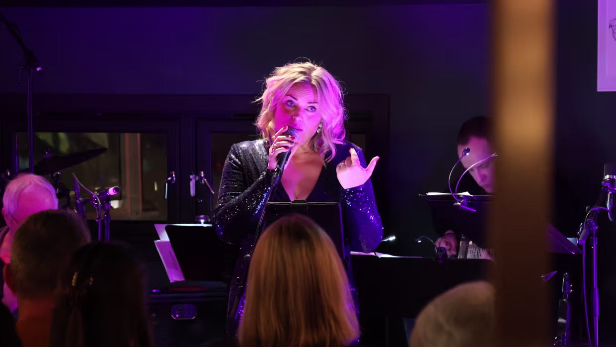 02.02.2024 Tromsø – – – Longyearbyen Karte – Reiseroute Fr 02.02.2024 Tromsø – – – Longyearbyen Unterkunft Unterkunft Aktuelle Wetteraussichten...