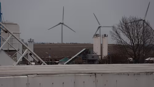 Hahnstätten – Puttgarden – – Rødby – Helsingør Die Bauarbeiten am Tunnel schreiten voran.