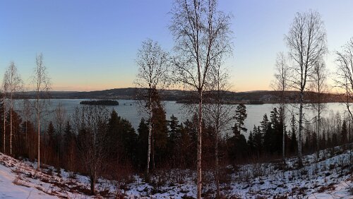 Sunne – Östersund Blick vom „Rastplats Tossebergsklätten“ auf den Övre Fryken. Panorama
