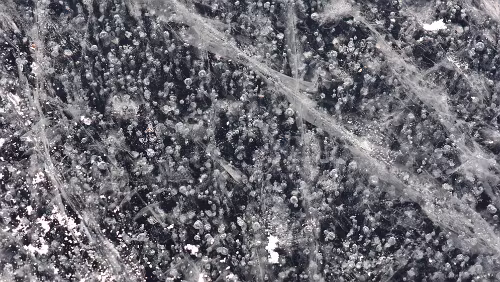 Sunne – Östersund In Mora, der „Siljan“ ist zugefroren.