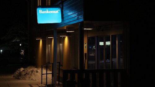 Östersund – Vuollerim Hier kann man Bargeld abheben, wie krass ist das denn?
