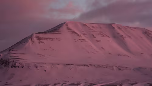 Snøscootertur til Elveneset Am Endpunkt der heutigen Tour angekommen.