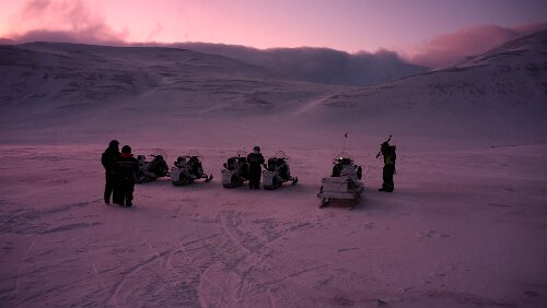 Snøscootertur til Elveneset Die Rückreise beginnt.