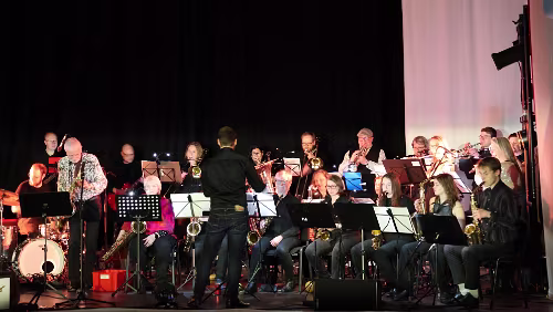 PolarJazz Festival Huset, „John Pål Inderberg Trio og Long­year­byen Storband“.