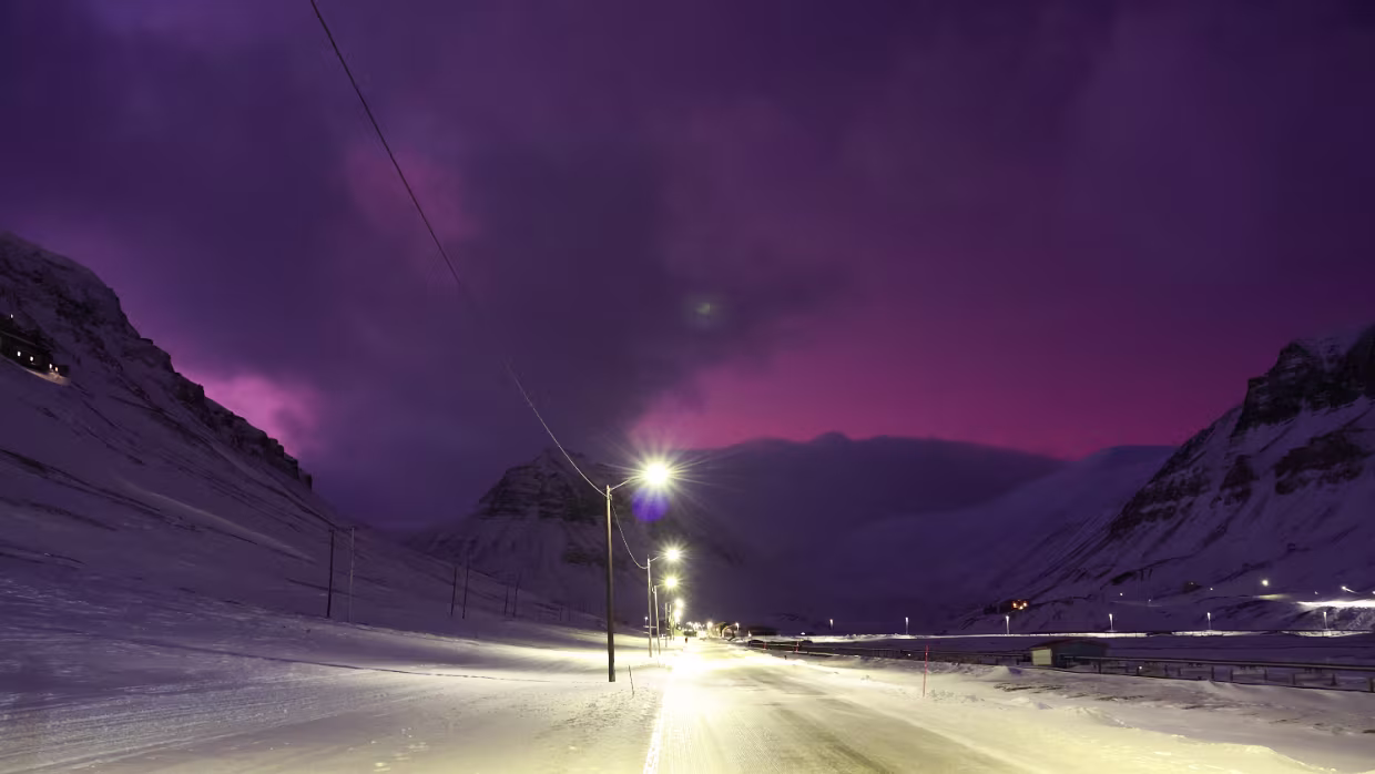 03.02.2025 Longyearbyen – – – Tromsø