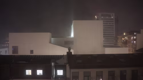 Bodø Blick aus dem 6. Stock des Hotels. Der Schneesturm fetzt um die Häuser.