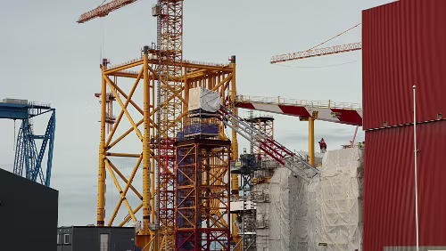 Mosjøen – Trondheim Im Industriehafen von Verdalsøra.