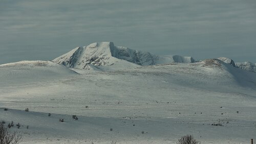 Trondheim – Lillehammer Am Rastplatz „Tverrfjellet“.