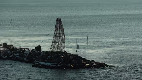 Dagali – Larvik – – Hirtshals – Aarhus Kunstwerk „Ra-monumentet“.