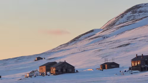 Hiorthhamn - Dark Season: Hike to Frozen Fjord Hiorthhamn - Dark Season: Hike to Frozen Fjord
