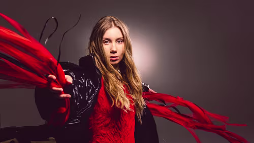 Ella Marie Ella Marie har siden hun vant Stjernekamp i 2018 brukt musikken sin til å kjempe for samiske rettigheter og blitt en fanebærer for samisk stolthet og kultur. På...