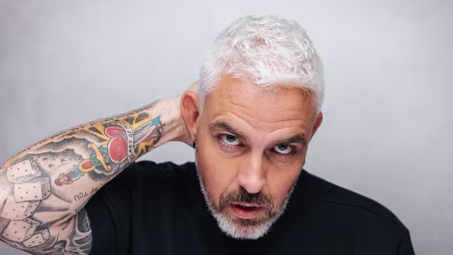 Trygve Skaug (Singer/Songwriter ist nicht so meine Sache) Trygve Skaug kommer tilbake til Longyearbyen! Etter en fantastisk konsert under Longyearbyen litteraturfestival i høst, er vi svært glade for at Trygve skal...