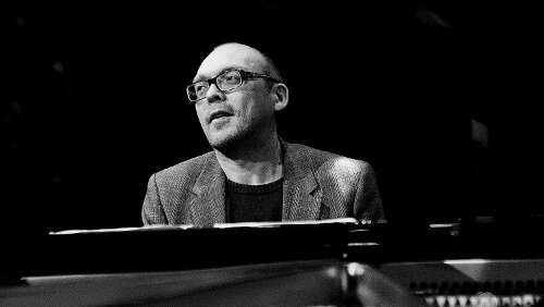 Bestillingsverk Bugge Wesseltoft m.fl. 2025 Polarjazz markerer 100-årsjubileet for Svalbardloven, Svalbardtraktaten og at det i 2025 er siste året med norsk gruvedrift på Svalbard med en skikkelig godbit!...