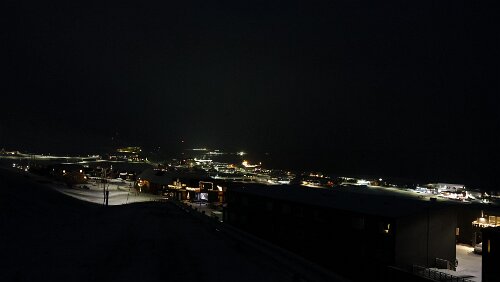 Longyearbyen Blick vom Høydebasseng aus auf Longyearbyen, in Richtung Westen.