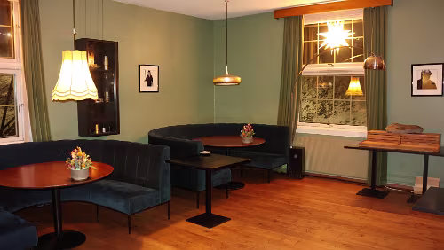 Huset Hier beginnt das mehrstündige und sündhaft teure Dinner.