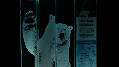 Longyearbyen Die Info-Tafeln am oberen Ende von Nybyen.